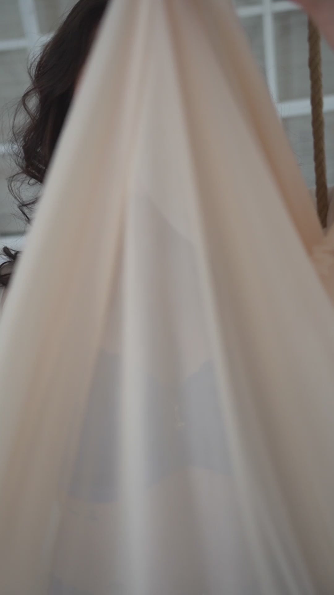 Produktvorstellung durch Models vom Produkt BH "Pure Conscious" in der Farbe Storm.