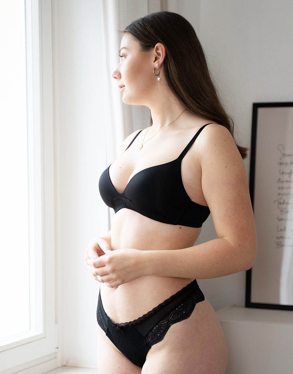 String "Clara" black