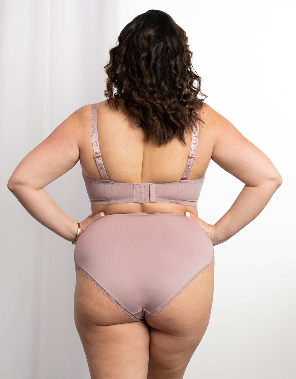 High-Panty "Pure Luxe" taupe