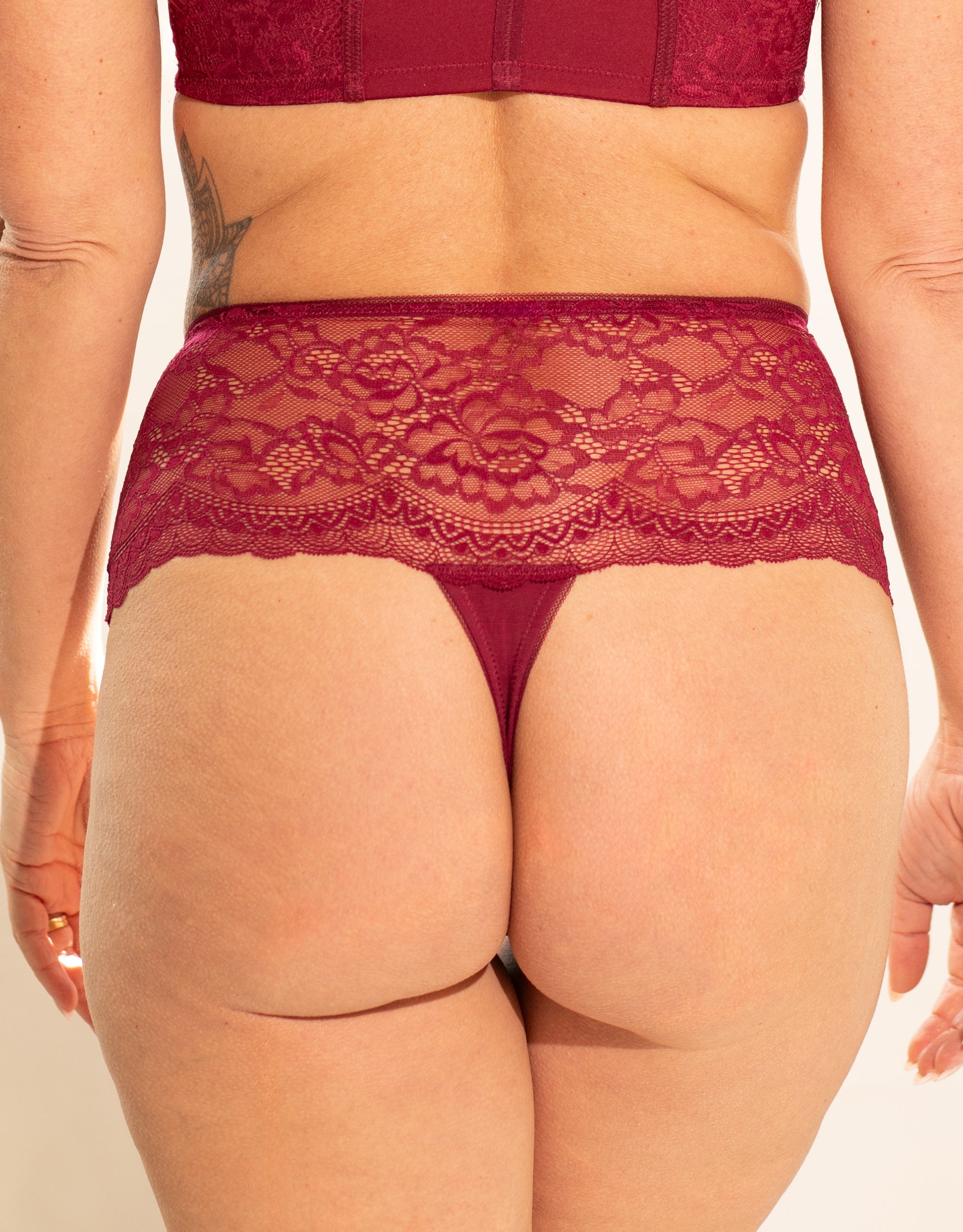 High Thong Lace Basic Bordeaux 