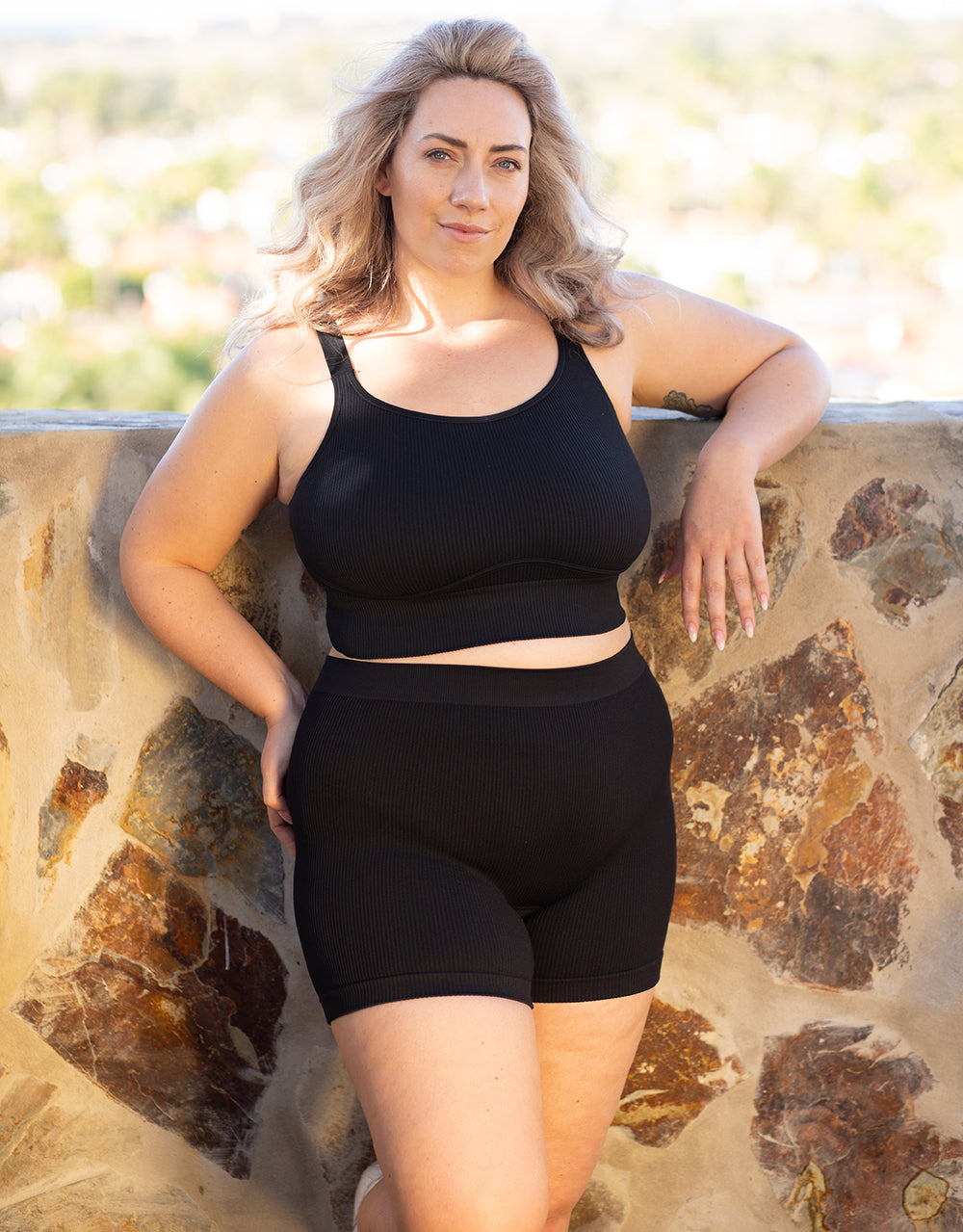 High-Waist-Shorts "Freeda" black